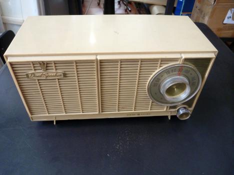 free vintage tube radio, flamingsteel.com, roy mackey, steel sculpture, free junk